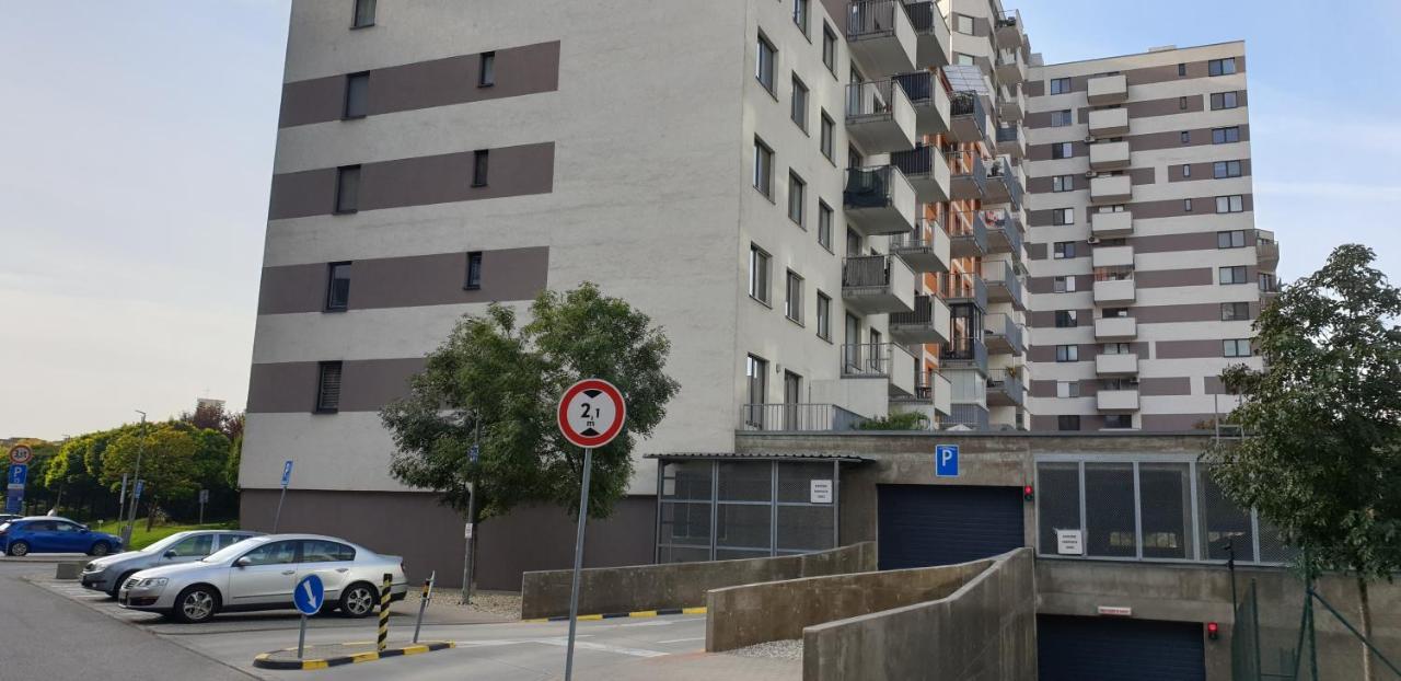 Apartman Bratislava City & Parking Exteriér fotografie